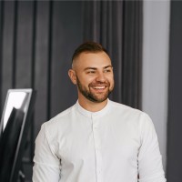 Alex Kolomyza Email