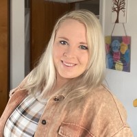 Lyndsey Hall Email & Phone Number