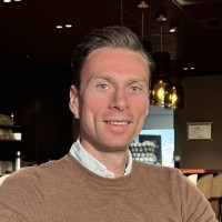 Martin Vikenes Email