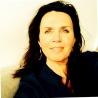 Anouk Gomes Email