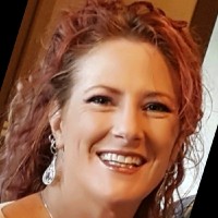Holly Reynolds Email & Phone Number