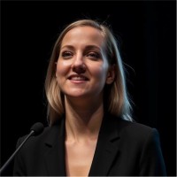 Magdalena Olearczyk Email