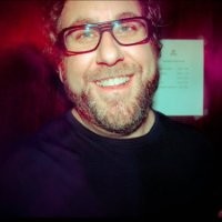 United Way of Metro Chicago Employee Joshua Iz's profile photo