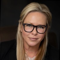 Detring Energy Advisors Employee Melinda Faust's profile photo