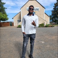 Restack Employee Leo Makhubele's profile photo