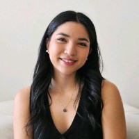 Paola Flores Email