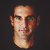 Color Employee Othman Laraki's profile photo