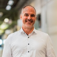 Andreas Hauser Email