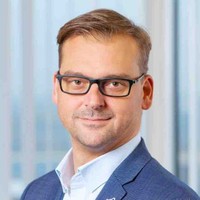 Dominik Horsch Email