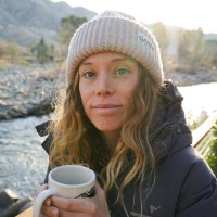 Chloe Hunter Email & Phone Number