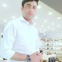 Ismail's Clothing Employee Zar Saeed's profile photo