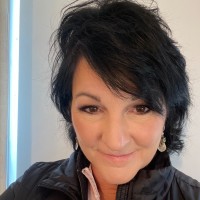 Foundry Employee Barbara Call's profile photo