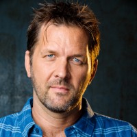 Erik Kins Email & Phone Number