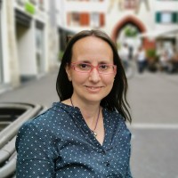Pilar Solano Email