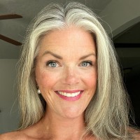 Aanna Hoch Email & Phone Number