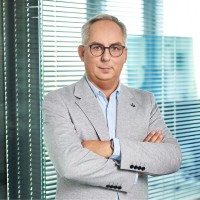 Marek Michalski Email