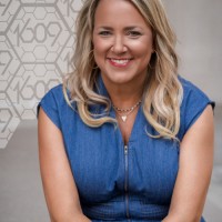 1609 Marketing Employee Amy Rose's profile photo