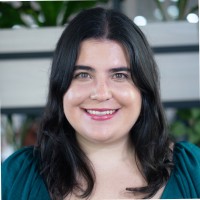 Amanda de Andrade Longo Email