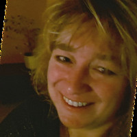 Catherine Viala-Delaire Email