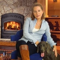 Assist 2 Sell Employee Chelo J's profile photo