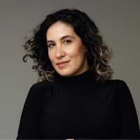 Ana Simões Email