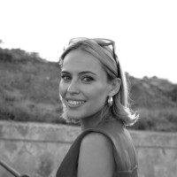 Polly Thomas Email & Phone Number