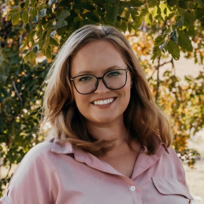 Emily Levault Email & Phone Number