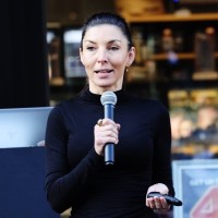 Sandra Moumtzis Email