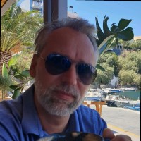 Pepijn Budé Email