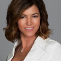 Suzi Town Email & Phone Number