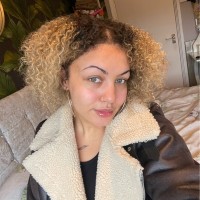 Metro Bank (UK) Employee Chloe Fry's profile photo