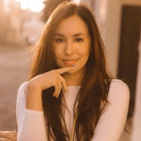 Sourcing Journal Employee Kate Nishimura's profile photo