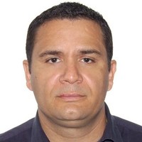Claudio Moraes Email