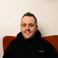 Nick Caddy Email