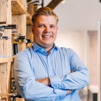 Nikolaus Langer Email