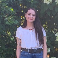 Chloe Frank Email & Phone Number