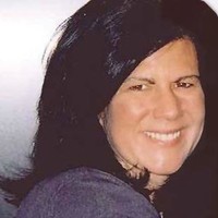 Julie Leon Email & Phone Number