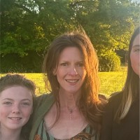 Kelly Lindsley Email & Phone Number