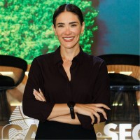 WayCarbon Employee Bruna Araújo's profile photo