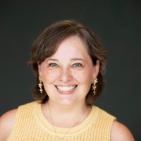 E-mail e número de telefone de Angela M.