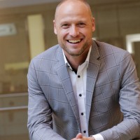 Erik Hober Email