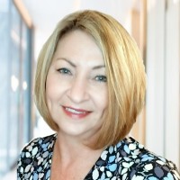 Cadence Real Estate Employee Linda Miller's profile photo