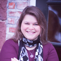 Spitfire Communications Employee Laura Dechaine's profile photo