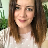Anna Németh Email