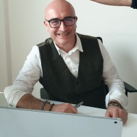 Sandro Vecchiarelli Email