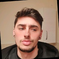 H2eCommerce Employee Daniel Harries's profile photo