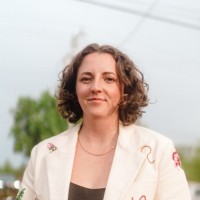 Abbe Smith Email & Phone Number