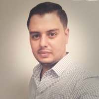 Amazon Employee Ronald Avilés's profile photo
