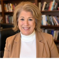 Canfor Employee Julie Roberson's profile photo