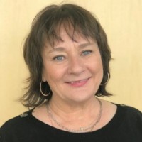 Edward Jones Employee Julia Webster's profile photo